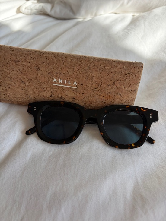 Akila Accessories - Akila Apollo Sunglasses in Tokyo Tortoise / Viridian